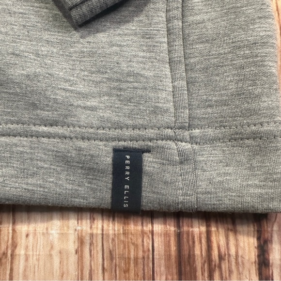 NWT Perry Ellis Full Zip Sweatshirt Men’s Size Medium - Picture 14 of 14
